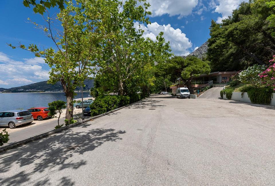Tourist Settlement Brzet Hotel Omis Bagian luar foto