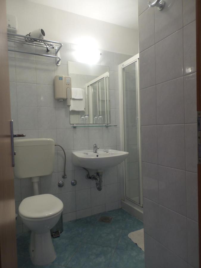 Tourist Settlement Brzet Hotel Omis Bagian luar foto
